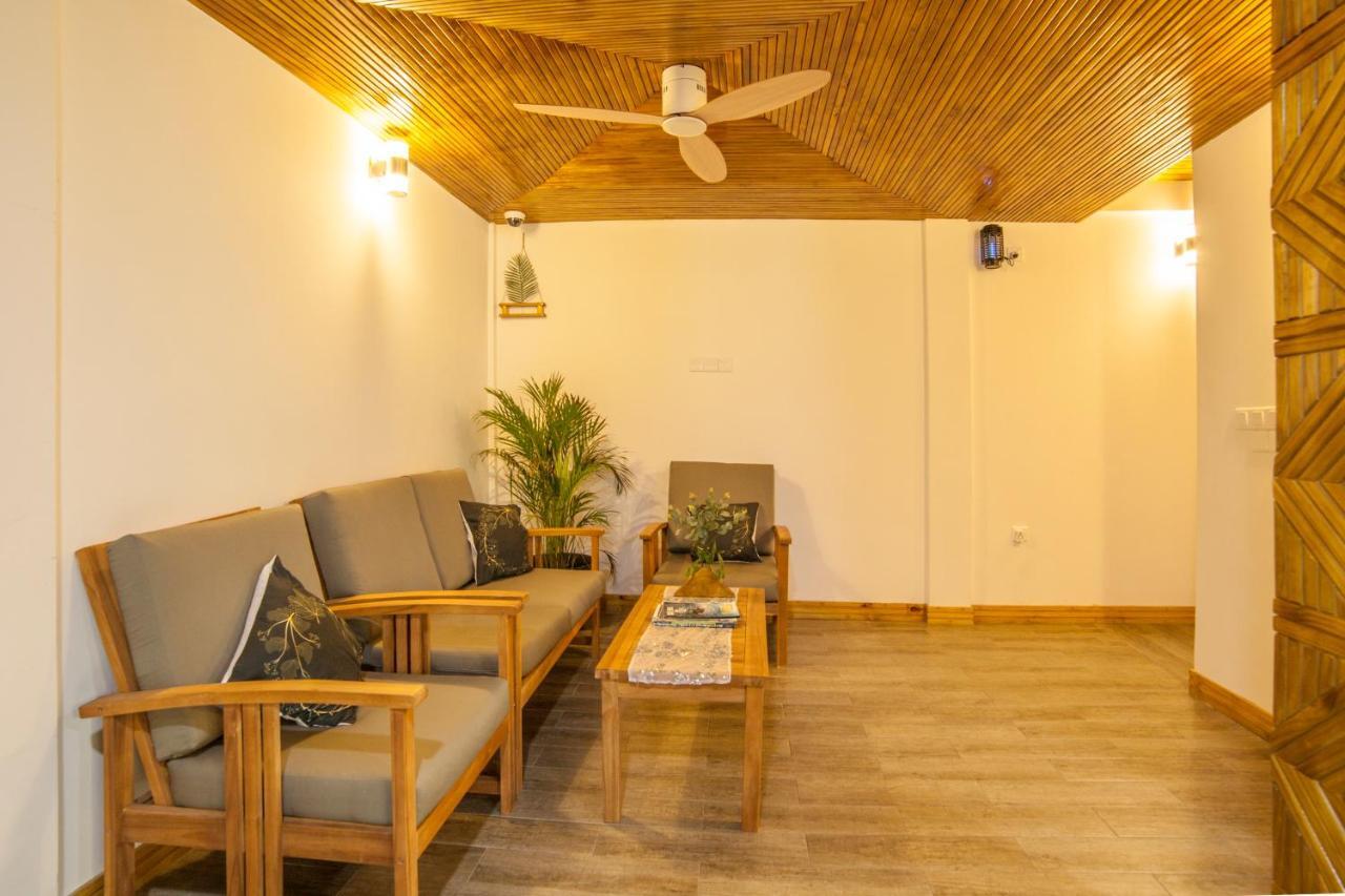 Perla Dhangethi Exterior photo