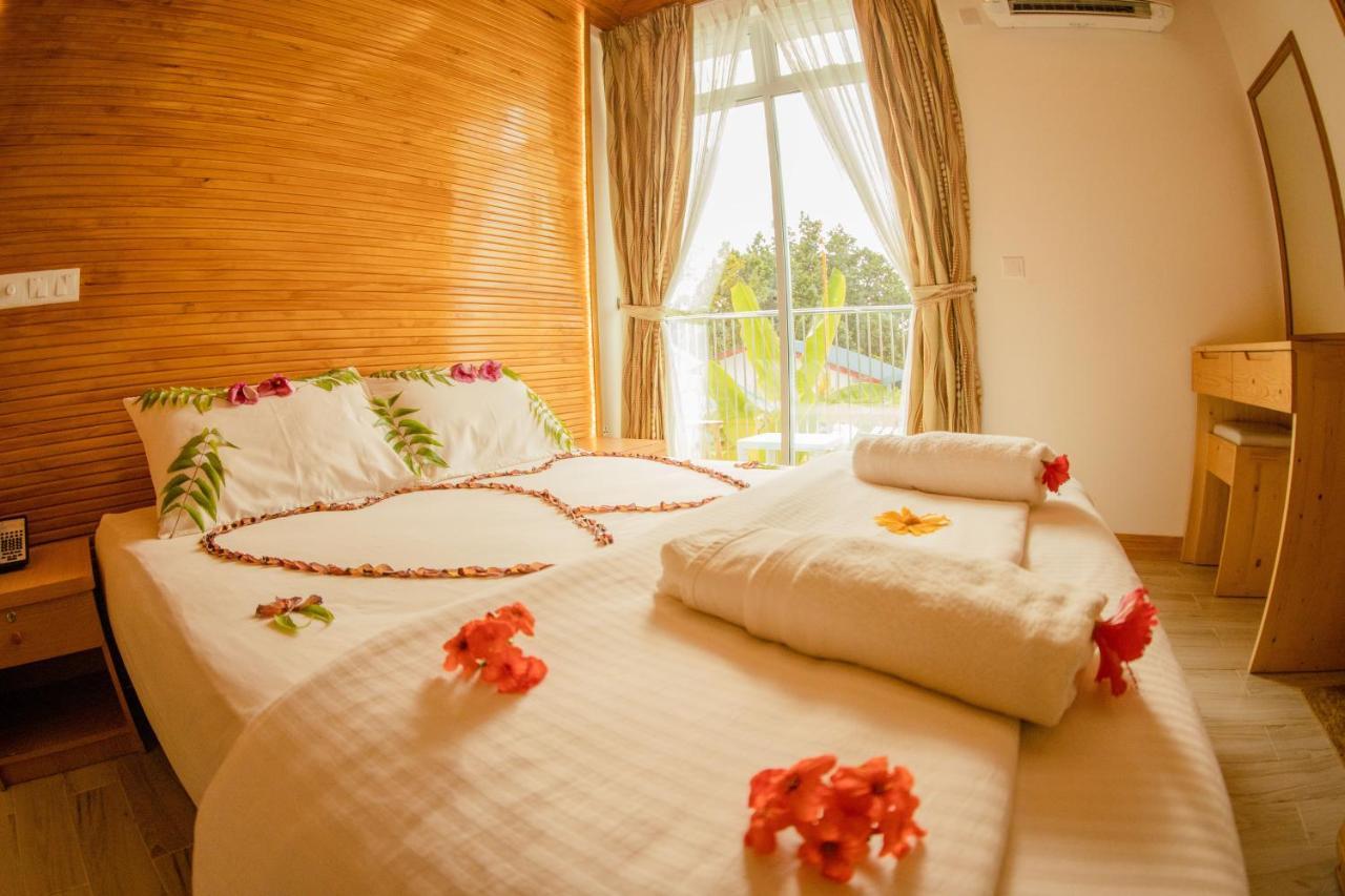 Perla Dhangethi Exterior photo