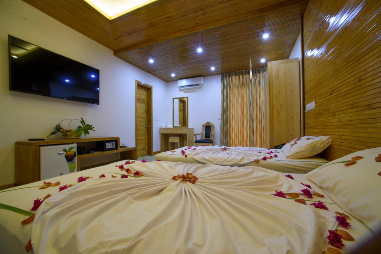 Perla Dhangethi Exterior photo