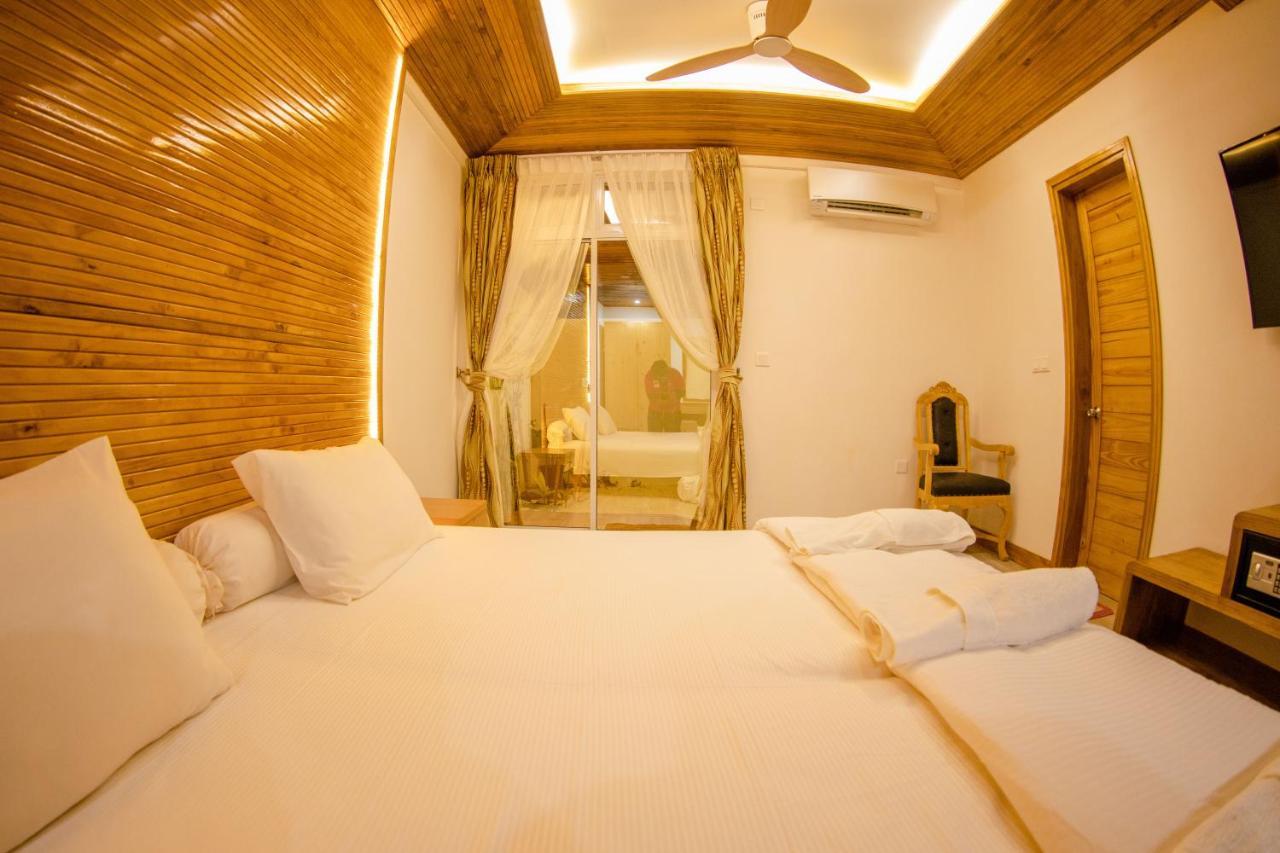 Perla Dhangethi Exterior photo