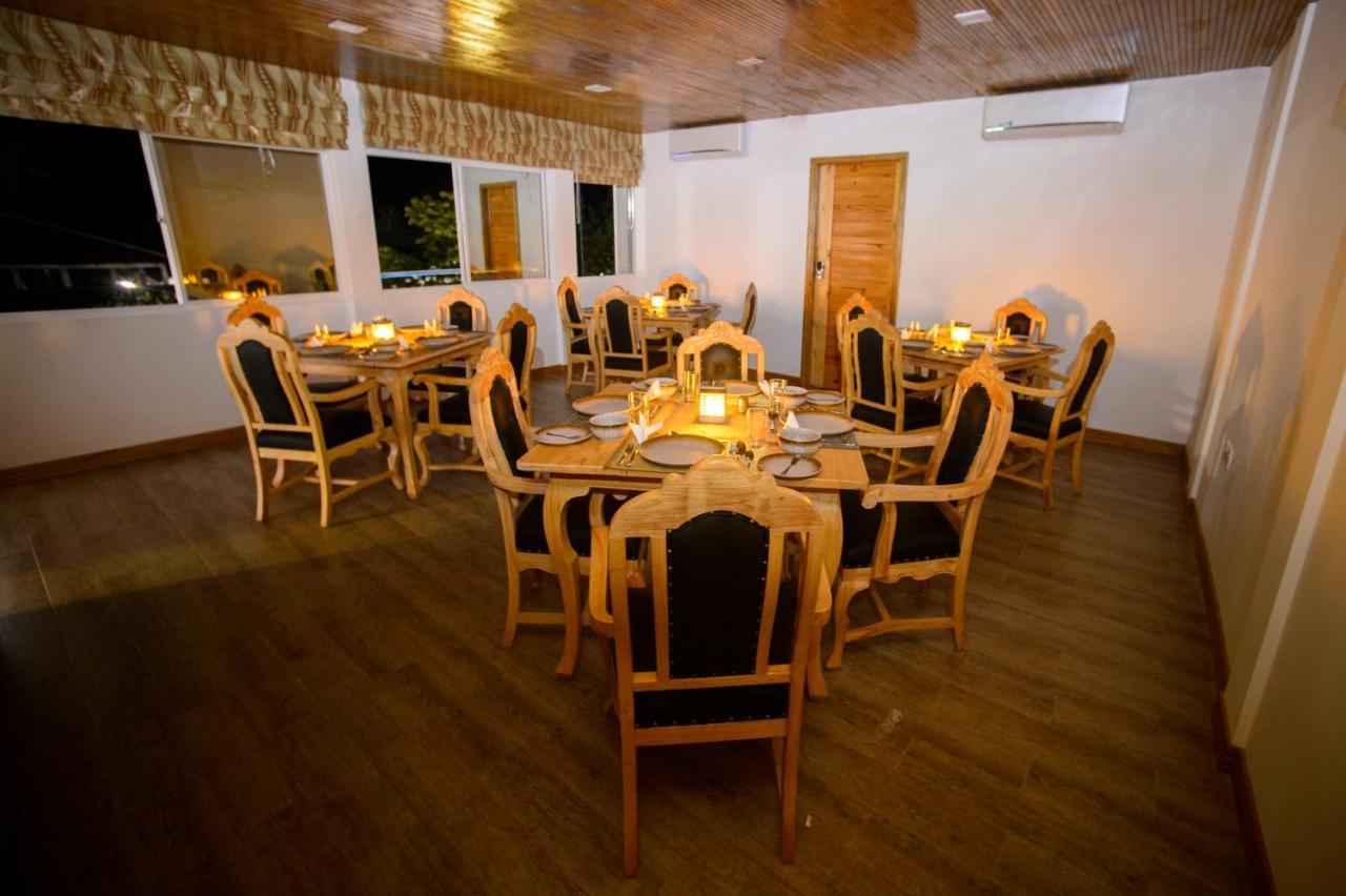 Perla Dhangethi Exterior photo
